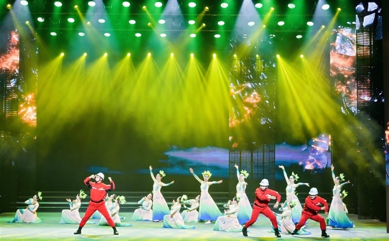 集团成功参演“拼经济提质效强改革，，，，，，，，奋力推进国资国企高质量发展” 四川省国资国企系统文艺汇演