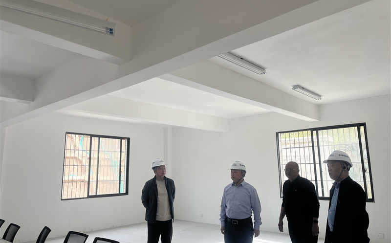 核西南建设集团领导到南江鹿角垭隧道项目开展督导检查