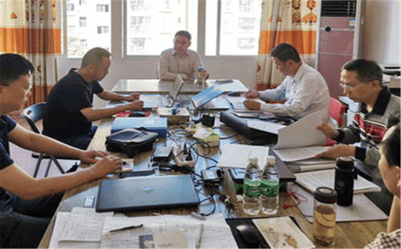 夏廷高一行莅临601大队西渝高速安康至重庆段定测钻孔施工项目检查慰问