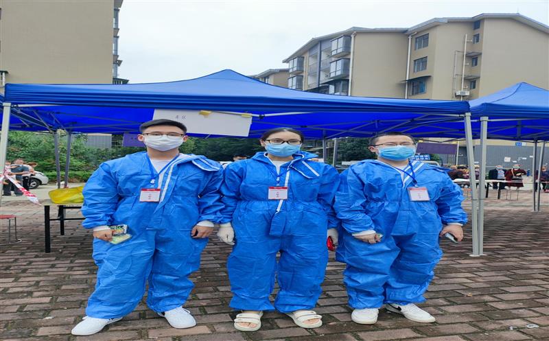 党员先锋凝聚红色力量——泰华堂制药党员干部深入社区开展抗疫志愿服务