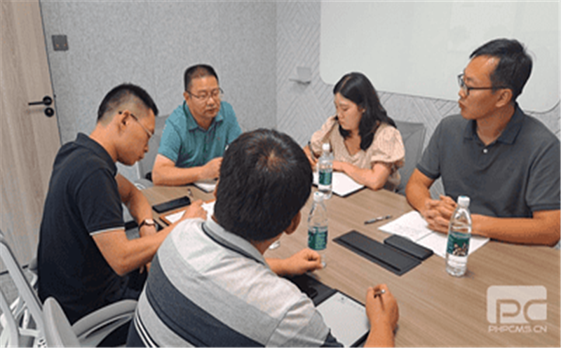 “加强企业劳动保；；；；； 关爱职工身心健康” 冶勘物流分工会开展安全检查暨“夏送清凉“慰问活动