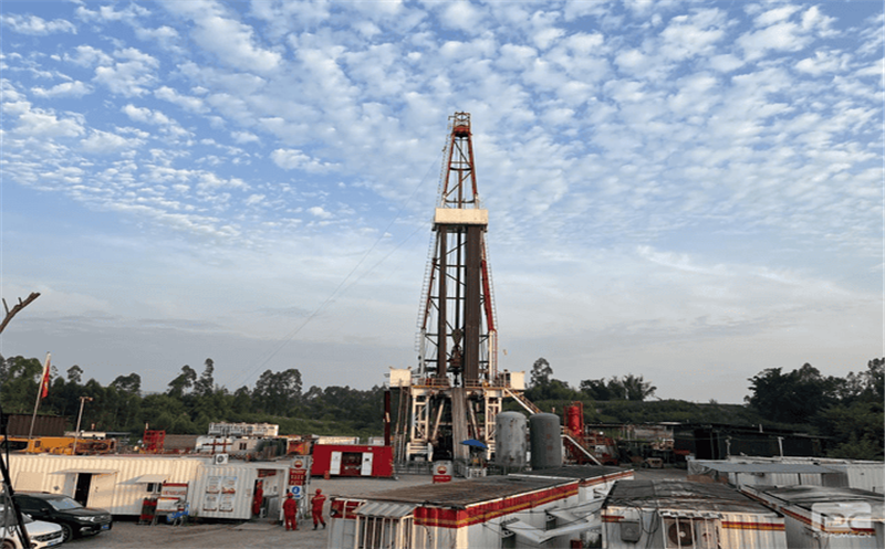 金核地勘公司超深、高压、高温油气钻井项目第一口油气井成功完钻