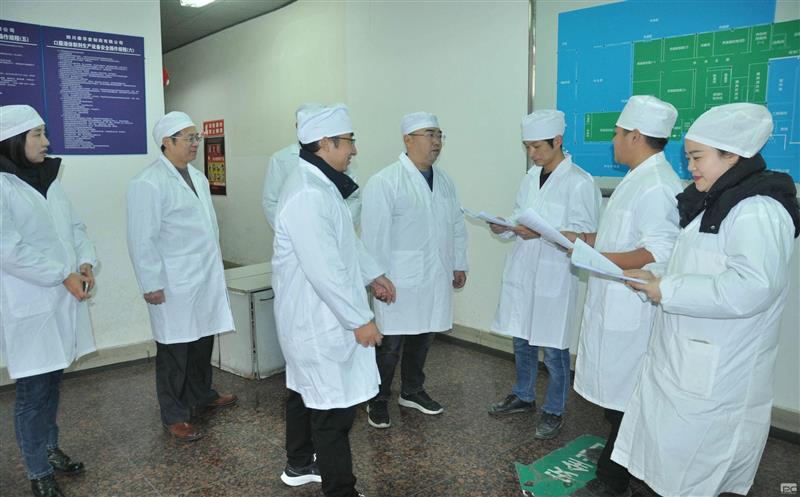 泰华堂制药开展“送法进基层”活动