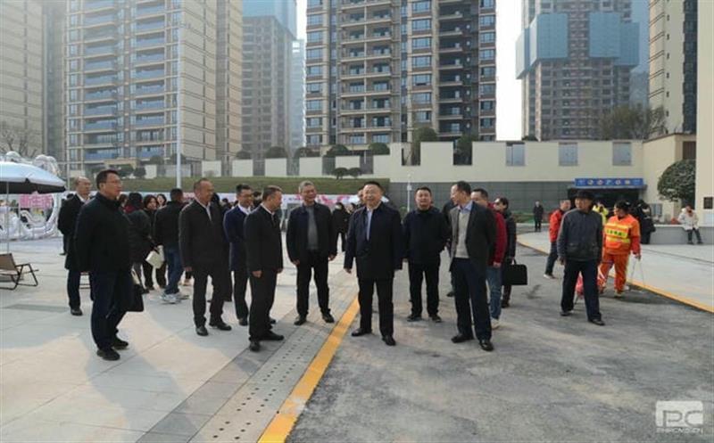 江涛一行到众城·繁华里项目调研指导工作
