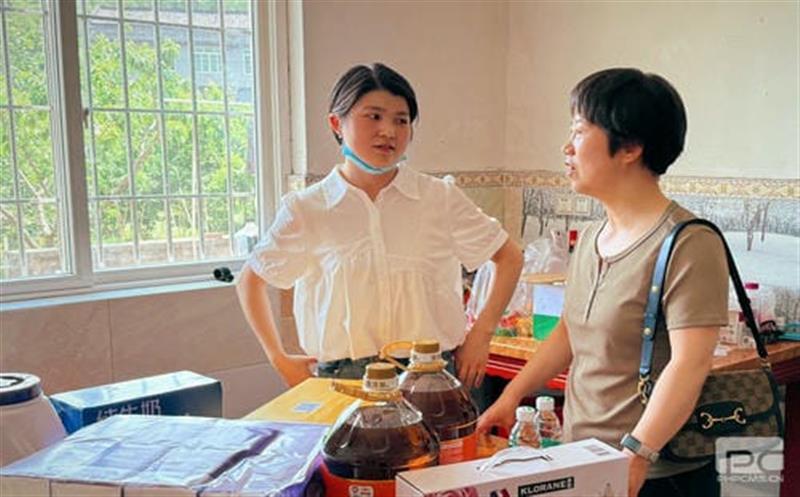 传温情 暖人心 ——地矿集团工会“五一”节前夕走访慰问野外生产一线职工家属