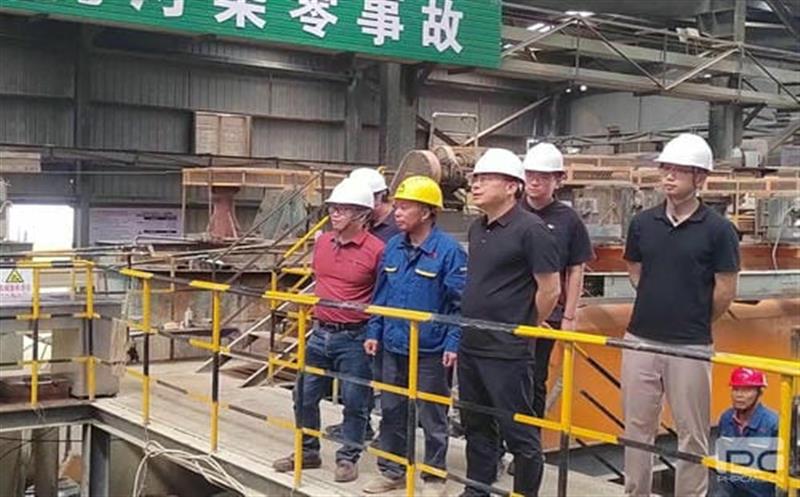 地矿集团工作组赴大陆槽矿山检查指导工作