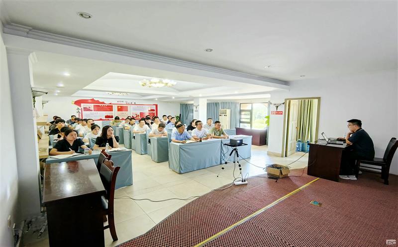 技术赋能未来 培训引领前行 ——测绘公司举办水安博电竞调查技术培训