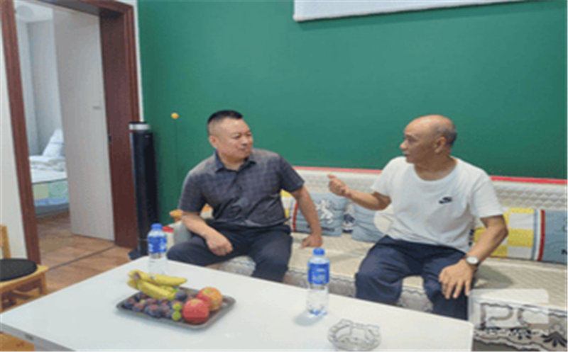 华锋钻探领导走访慰问退休员工