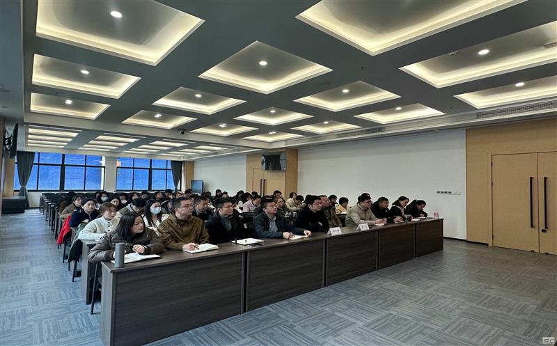 大力弘扬宪法精神，，，，，，，，推动进一步全面深化改革 ——兴蜀设计集团开展第五期法律法规知识培训会